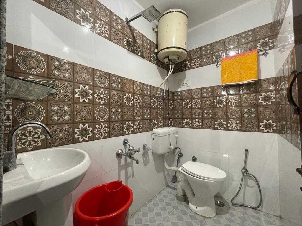 Hotel O Desire Guest House Srīnagar Exterior foto
