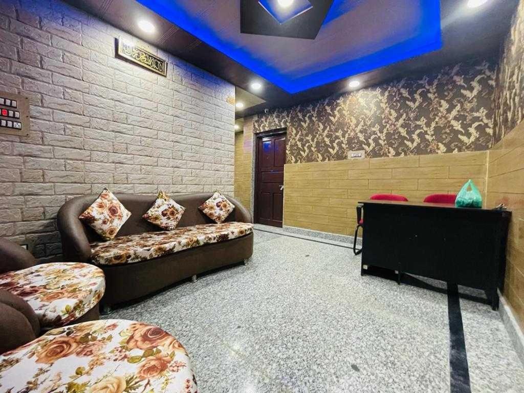 Hotel O Desire Guest House Srīnagar Exterior foto